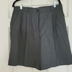 Ladies shorts NWOT